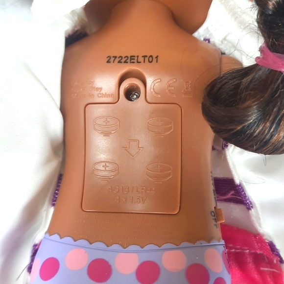 Doc Mcstuffins Doll Talking Singing Interactive - Picture 5 of 9